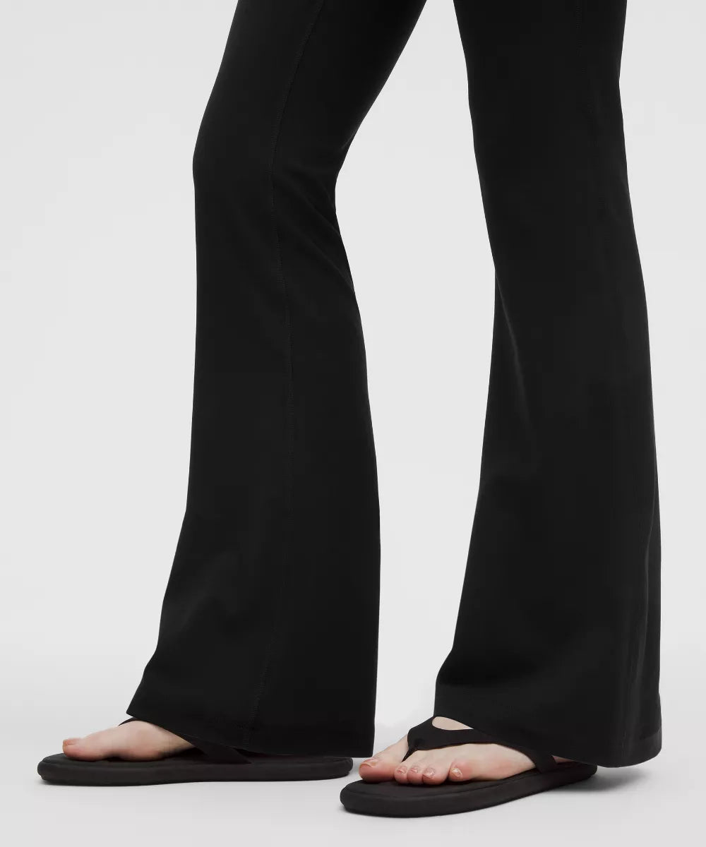 Pantalon Groove évasé taille haute en Nulu Court