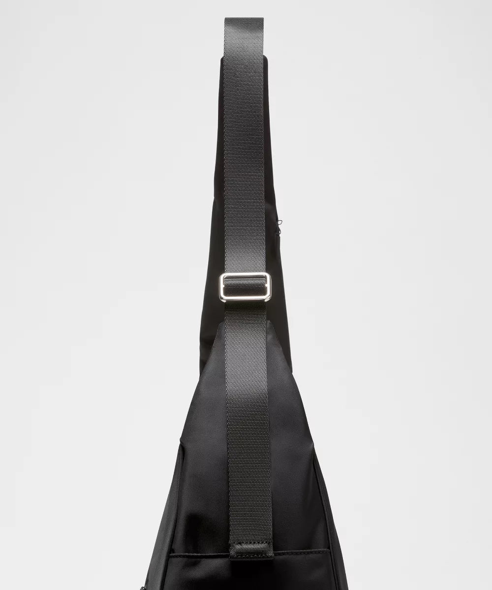 Sac d’épaule City Essentials oversize 18L