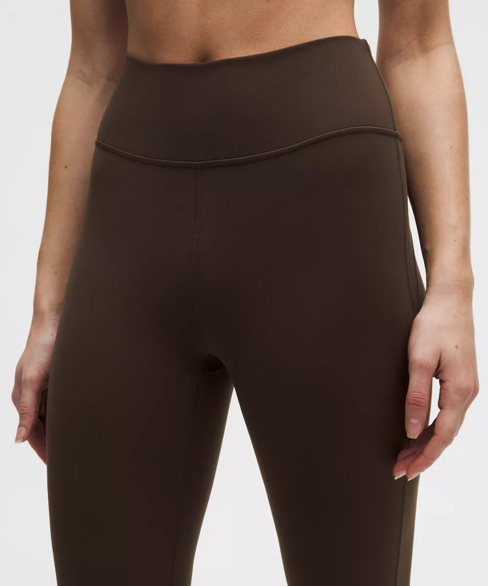 Pantalon Groove évasé taille haute en Nulu Court