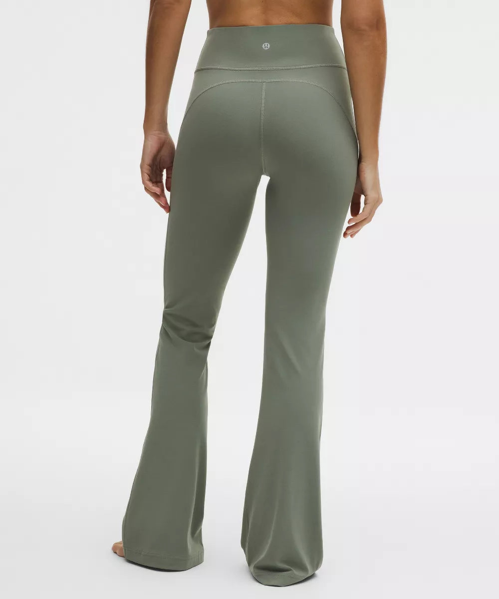 Pantalon Groove évasé taille haute en Nulu Court